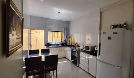 Casa à venda, 180 m² por R$ 650.000,00 - Setor Três Marias - Goiânia/GO