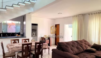 Sobrado à venda, 180 m² por R$ 1.000.000,00 - Village Veneza - Goiânia/GO