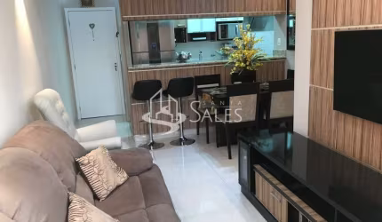 Apartamento à venda, recentemente reformado