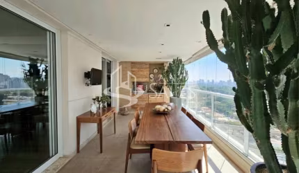 Apartamento  a Venda no Campo Belo! 3 suítes- 5 vagas! Alto Padrão!