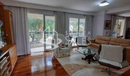 Apartamento em Cambuci com 179m² -  4 dormitórios sendo 3 suítes. 3 vagas de garagem.