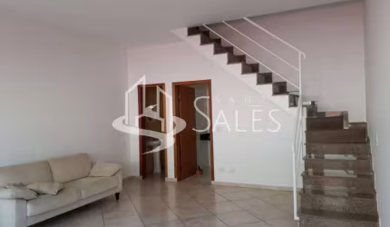 Casa em Condomínio à Venda em São Paulo-SP, Bosque da Saúde - 3 Quartos, 1 Suíte, 2 Banheiros, 2 Vagas - 200m². 3 Dormitórios, 2 Banheiros. Aceita Pet