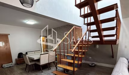 Imperdível oportunidade: Casa à venda na Vila Mariana, São Paulo-SP, com 3 quartos, 3 suítes, 2 salas, 3 banheiros, 6 vagas e 243m².