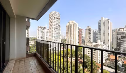 Imperdível oportunidade de comprar apartamento de luxo em São Paulo-SP, 5 quartos, 2 suítes, 3 salas, 5 banheiros, 2 vagas de garagem, 220m² no Campo Belo!
