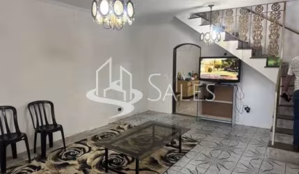 Casa à venda em São Paulo-SP, Vila Aricanduva: 3 quartos, 3 banheiros, 2 vagas de garagem, 240,00m². Compre reformada ou não!