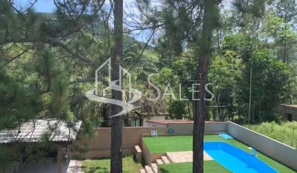 Imperdível! Casa à venda em Caraguatatuba-SP, Loteamento Rio Marinas. 3 quartos, 1 suíte, 2 salas, 3 banheiros, 5 vagas, 125m².