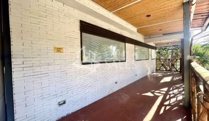 Casa Assobradada Comercial à Venda na Vila Pompéia, São Paulo-SP: 3 Quartos, 3 Banheiros, 2 Vagas de Garagem - 140m².