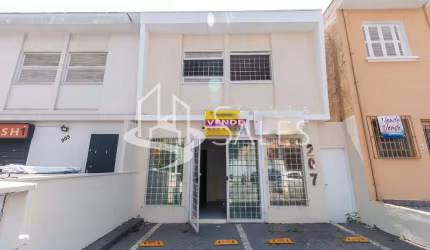 Excelente oportunidade: Casa comercial à venda em Santo Amaro, São Paulo-SP! 5 salas, 2 banheiros, 3 vagas de garagem, 104m².