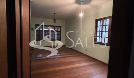 Imperdível: Casa à venda em São Paulo-SP, 5 quartos, 2 suítes, 1 sala, 3 banheiros, 4 vagas na Vila Congonhas, 400m² de área.