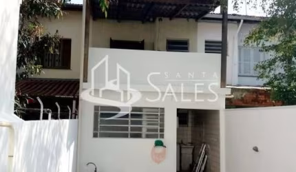 Oportunidade: Casa Assobradada com 2 quartos, 2 banheiros e 2 vagas na Vila Cordeiro, SP - 100m²