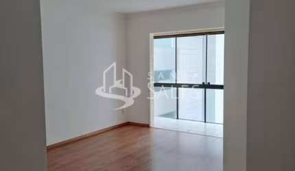 Apartamento à venda na Vila Olímpia, São Paulo-SP: 3 quartos, 1 suíte, 3 banheiros, 2 vagas, 92m². Confira!
