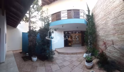 Imperdível oportunidade: Casa à venda em São Paulo-SP, Parque da Vila Prudente! 3 quartos, 1 suíte, 1 sala, 1 banheiro, 4 vagas de garagem, 354m².