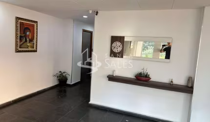Apartamento à venda em Moema, São Paulo-SP: 2 quartos, 1 suíte, 1 sala, 2 banheiros, 1 vaga de garagem, 105m² de área.