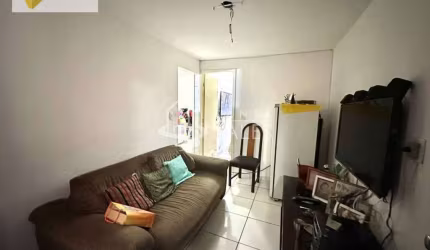 Apartamento à venda em São Paulo-SP, no bairro Conjunto Habitacional Instituto Adventista: 2 quartos, sala, banheiro, vaga de garagem.