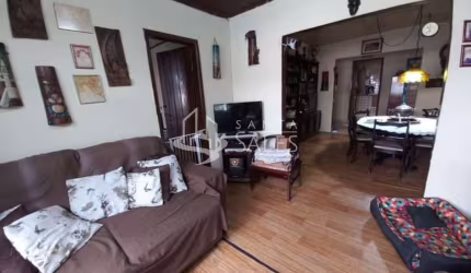 Casa de luxo à venda em São Paulo-SP, na Vila Mangalot: 2 quartos, 1 suíte, 1 sala, 2 banheiros, 520m² de área.
