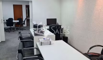 Excelente Casa Comercial à Venda na Vila Mariana, São Paulo-SP: 3 Quartos, 3 Salas, 4 Banheiros, 155 m² de Área!