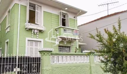Imperdível casa à venda em São Paulo-SP, no bairro Ipiranga, com 3 quartos, 2 salas, 2 banheiros, 3 vagas e 180,00 m² de área!