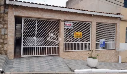 Casa à Venda em Vila Formosa, São Paulo-SP: 4 Quartos, 2 Salas, 3 Banheiros. Agende sua Visita!