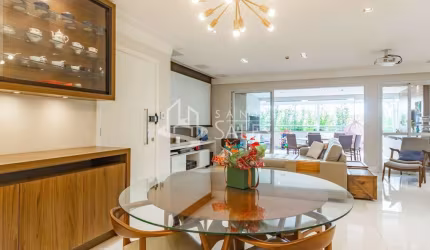 Imperdível: Apartamento de Luxo no Campo Belo, São Paulo-SP  3 quartos, 3 suítes, 1 sala, 5 banheiros, 3 vagas de garagem  262m²