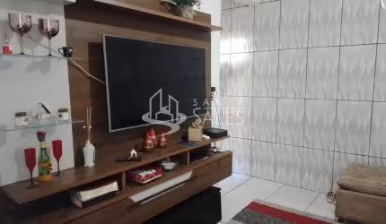 Imperdível oportunidade: Casa à venda na Vila Itapoan, Guarulhos-SP, com 4 quartos, 2 salas, 2 banheiros, 4 vagas de garagem e 120m²