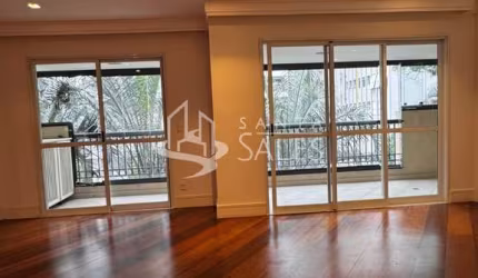 Imóvel de luxo no coração de São Paulo: apartamento de 2 quartos e 2 suítes no Jardim Paulista, 160m² e 2 vagas de garagem.
