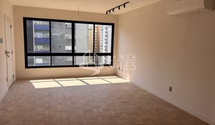 Imperdível! Apartamento à venda em SP na Vila Nova Conceição com 3 suítes e vaga de garagem - Confira!