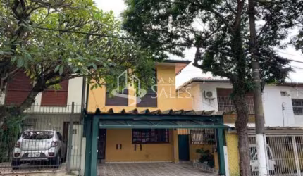 Casa à venda no Brooklin Paulista, São Paulo-SP: 3 quartos, 1 suíte, 1 sala, 3 banheiros, 2 vagas, 138 m². Encontre seu novo lar agora!