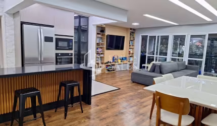 Apartamento à venda em São Paulo-SP na Vila Irmãos Arnoni: 3 quartos, 1 suíte, 1 sala, 2 banheiros, 2 vagas, 130m²!