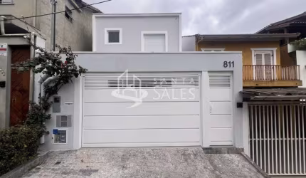 Impecável e espaçosa casa à venda em São Paulo-SP, Vila Pompéia: 3 quartos, 1 suíte, 1 sala, 2 banheiros, 2 vagas de garagem, 240,00 m².