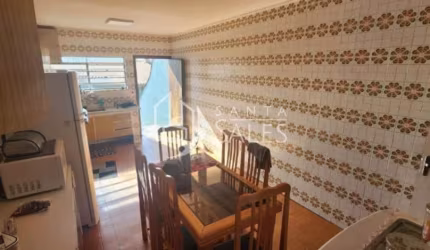 Residência de alto padrão com 3 quartos e suíte na Vila Aurora, São Paulo-SP: 180m², 2 vagas de garagem.