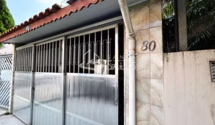 Imperdível: Casa à venda em São Paulo-SP, Jardim Santa Emília, 3 quartos, 1 suíte, 1 sala, 3 banheiros, 2 vagas, 220m²!