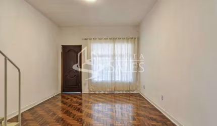 Casa à venda em São Paulo-SP, Planalto Paulista: 2 quartos, 1 sala, 2 banheiros, 1 vaga de garagem!