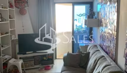 Apartamento com lazer completo no Campo Belo! Localização excelente!