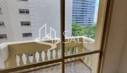 Apartamento à venda em Moema, São Paulo-SP: 2 quartos, 1 sala, 2 banheiros, 1 vaga de garagem, 65m² de área. Venha conferir!