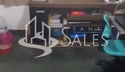 Apartamento com 2 dormitórios, 2 banheiros e 1 vaga. Lazer: salão de festa e quadra.
