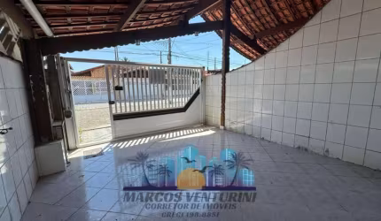 Casa para Venda em Praia Grande, Maracanã, 2 dormitórios, 1 suíte, 3 banheiros, 2 vagas