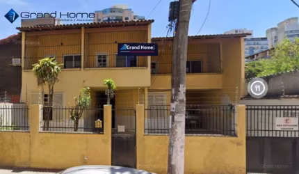 Casa 7 quartos em Itapuã