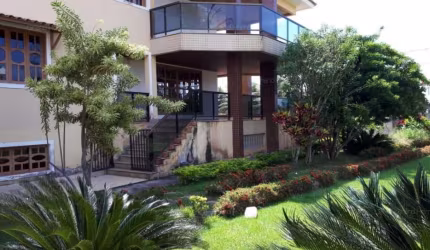 Casa 5 quartos em Interlagos