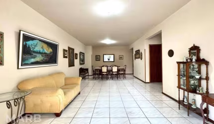 Apartamento com 3 dormitórios à venda, 170 m² por R$ 1.600.000,00 - Centro - Florianópolis/SC