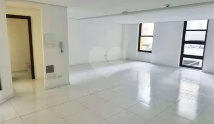 Salas à venda em Centro - PR