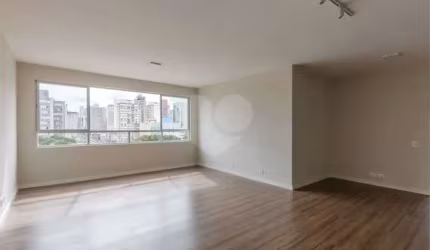 Apartamento com 3 quartos à venda em Centro - PR