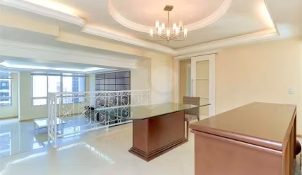 Apartamento com 4 quartos à venda em Batel - PR