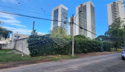 Terreno à venda em Alto Da Rua Xv - PR