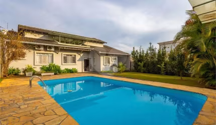 Casa com 4 quartos à venda em Santa Felicidade - PR