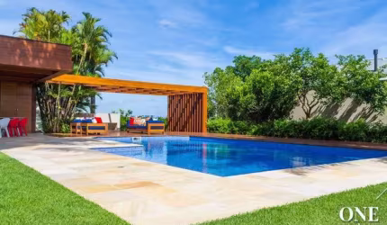 Casa com 5 quartos à venda na Rua Araruama, 638, Chácara das Pedras, Porto Alegre por R$ 14.000.000
