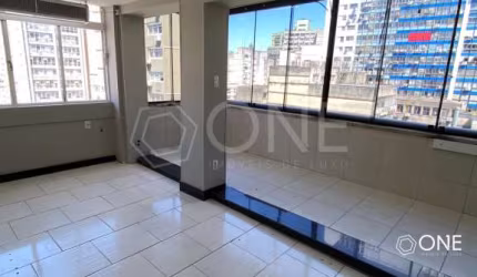 Sala comercial para alugar na Rua Uruguai, 300, Centro Histórico, Porto Alegre por R$ 11.000
