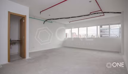Sala comercial para alugar na Avenida Cristóvão Colombo, 2948, Higienópolis, Porto Alegre por R$ 3.043