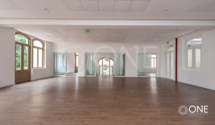 Sala comercial para alugar na Avenida Independência, 1183, Independência, Porto Alegre por R$ 2.000