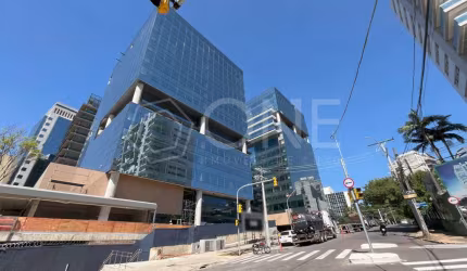 Sala comercial para alugar na Avenida Carlos Gomes, 1130, Três Figueiras, Porto Alegre por R$ 77.644