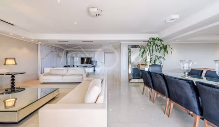 Apartamento com 3 quartos à venda na Rua Barão de Santo Ângelo, 33, Moinhos de Vento, Porto Alegre por R$ 8.000.000